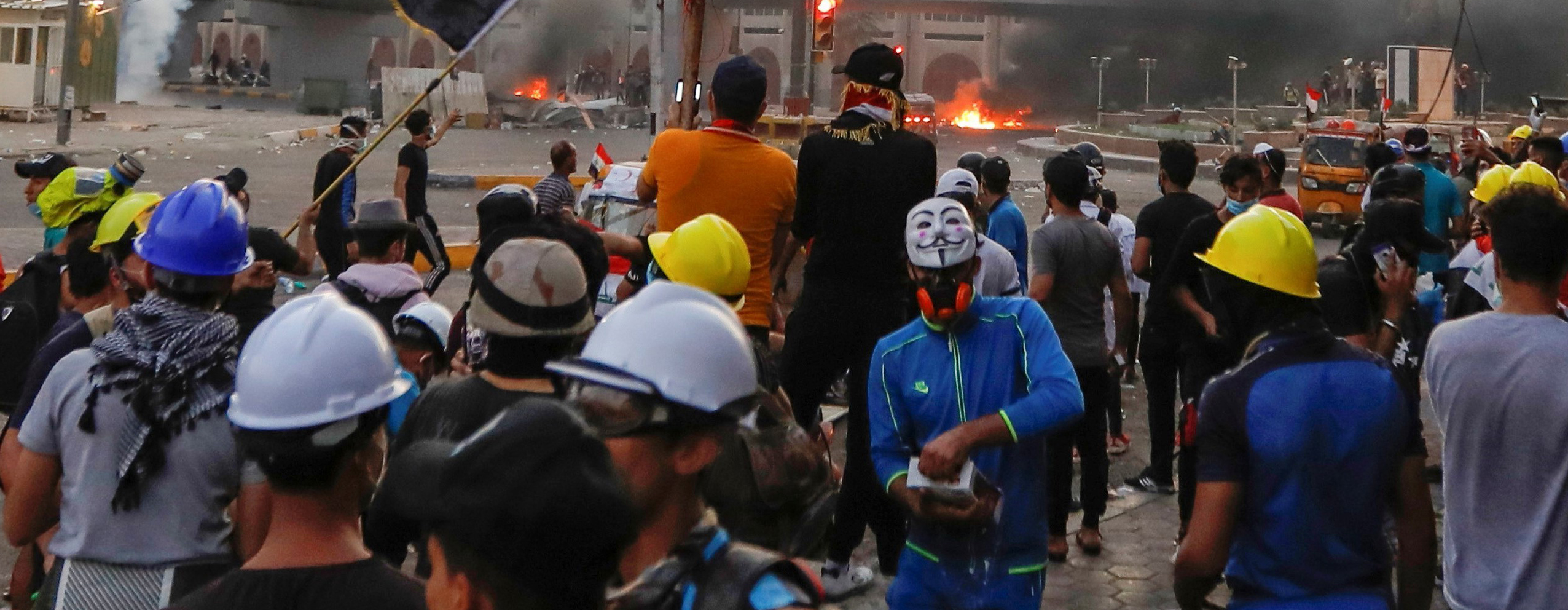 Bauhelme, Schutzbrillen und Atemmasken beim Arabischen Fühliong 2019