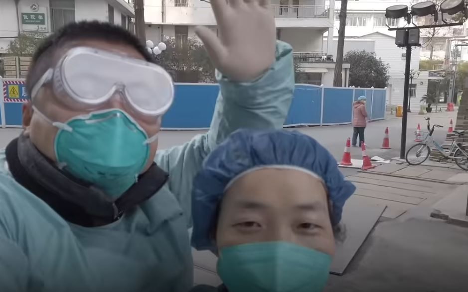 Lehren aus Wuhan: „Ärzte und medizinisches Personal sollten nur sechs Stunden arbeiten“